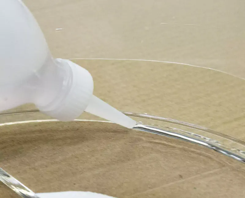 Acrylglas PLEXIGLAS® Bearbeitung kleben Verklebung Polymerisationskleber Acrifix